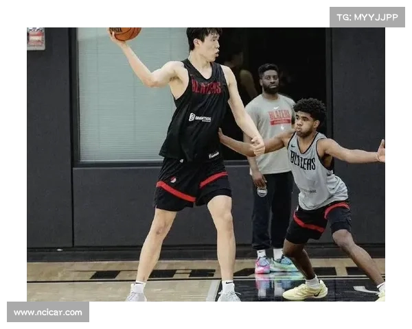 杨瀚森感动落泪,NBA首轮秀路在望,中国篮协迅速行动助力(杨屾篮球个人资料) 杨瀚森感动落泪,NBA首轮秀路在望,中国篮协迅速行动助力(杨屾篮球个人资料)