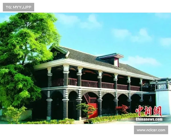 《贵州“村超”迎来法国青年,跨山越海的双向奔赴之旅》(贵州村寨故事) 《贵州“村超”迎来法国青年,跨山越海的双向奔赴之旅》(贵州村寨故事)